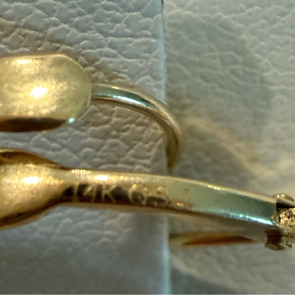Nephrite Jade lever back earrings - Picture 3 of 4